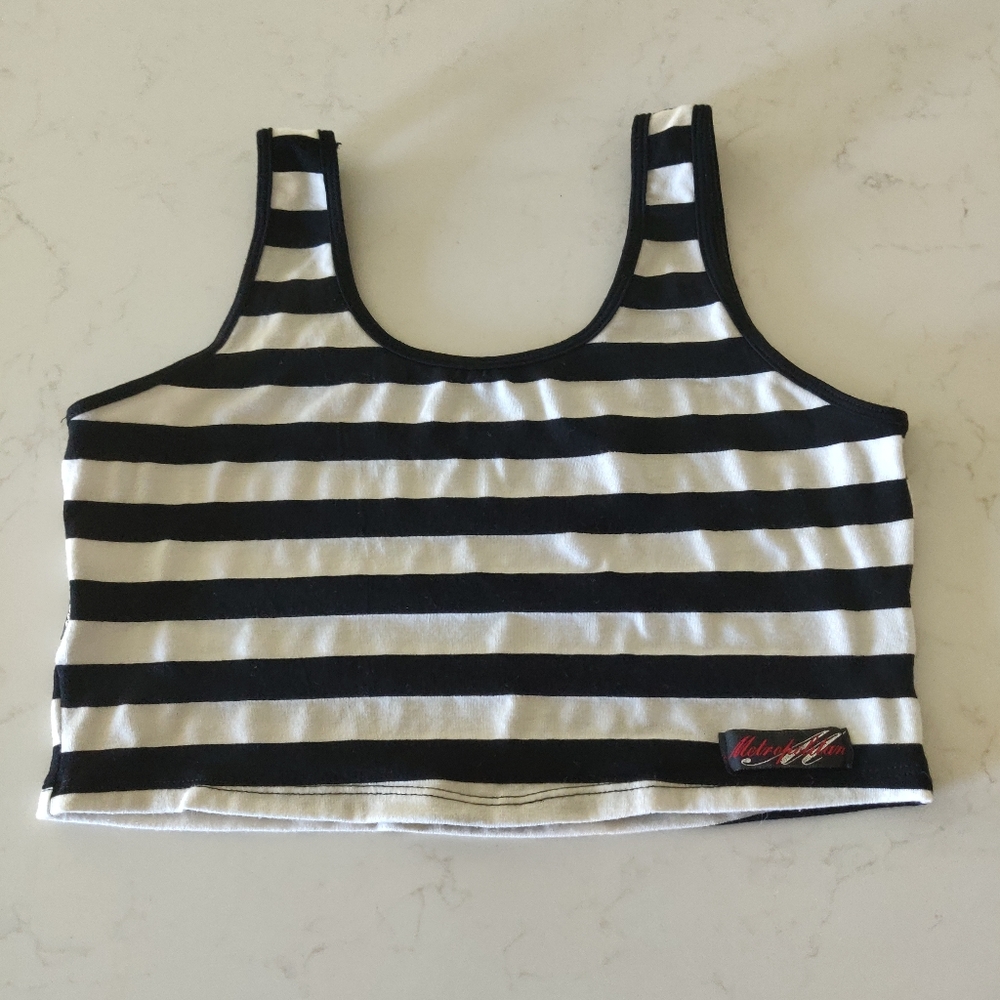 Crop top - Picture 8 of 9